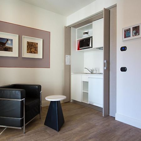 Hotel Al Campanile - Luxury Suites & Apartments Baveno Esterno foto