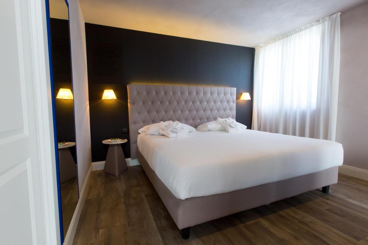Hotel Al Campanile - Luxury Suites & Apartments Baveno Esterno foto