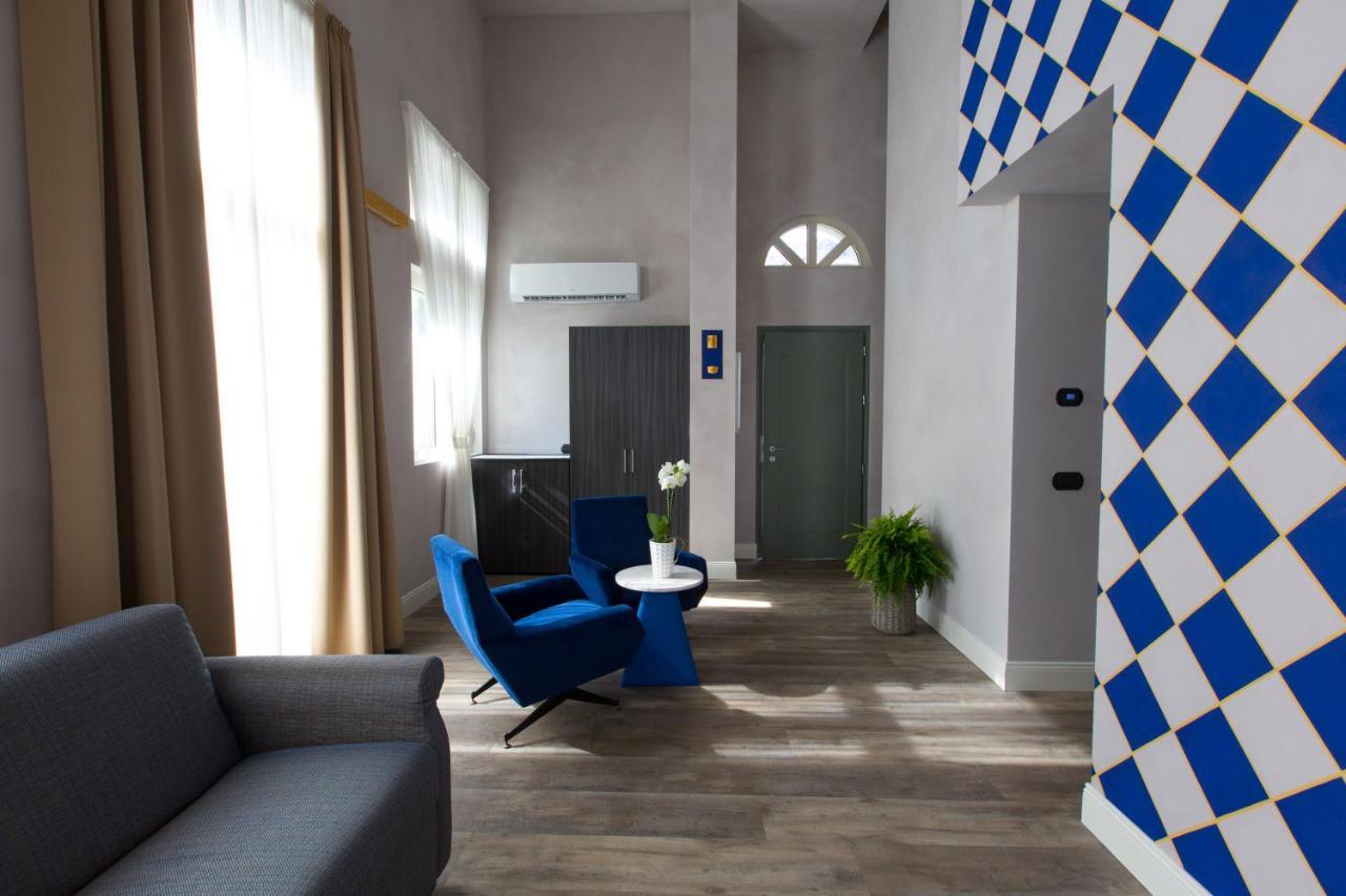 Hotel Al Campanile - Luxury Suites & Apartments Baveno Esterno foto
