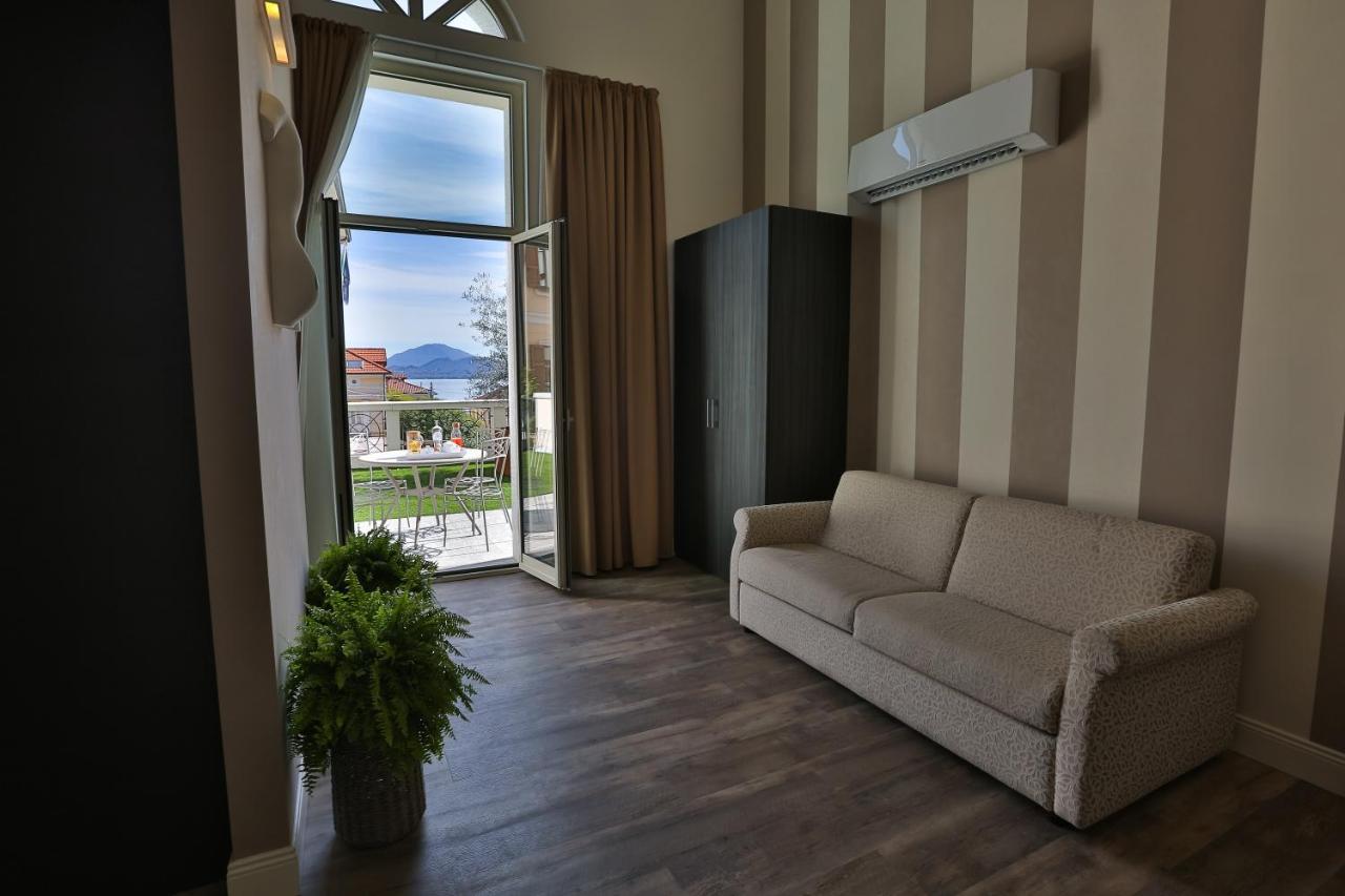 Hotel Al Campanile - Luxury Suites & Apartments Baveno Esterno foto