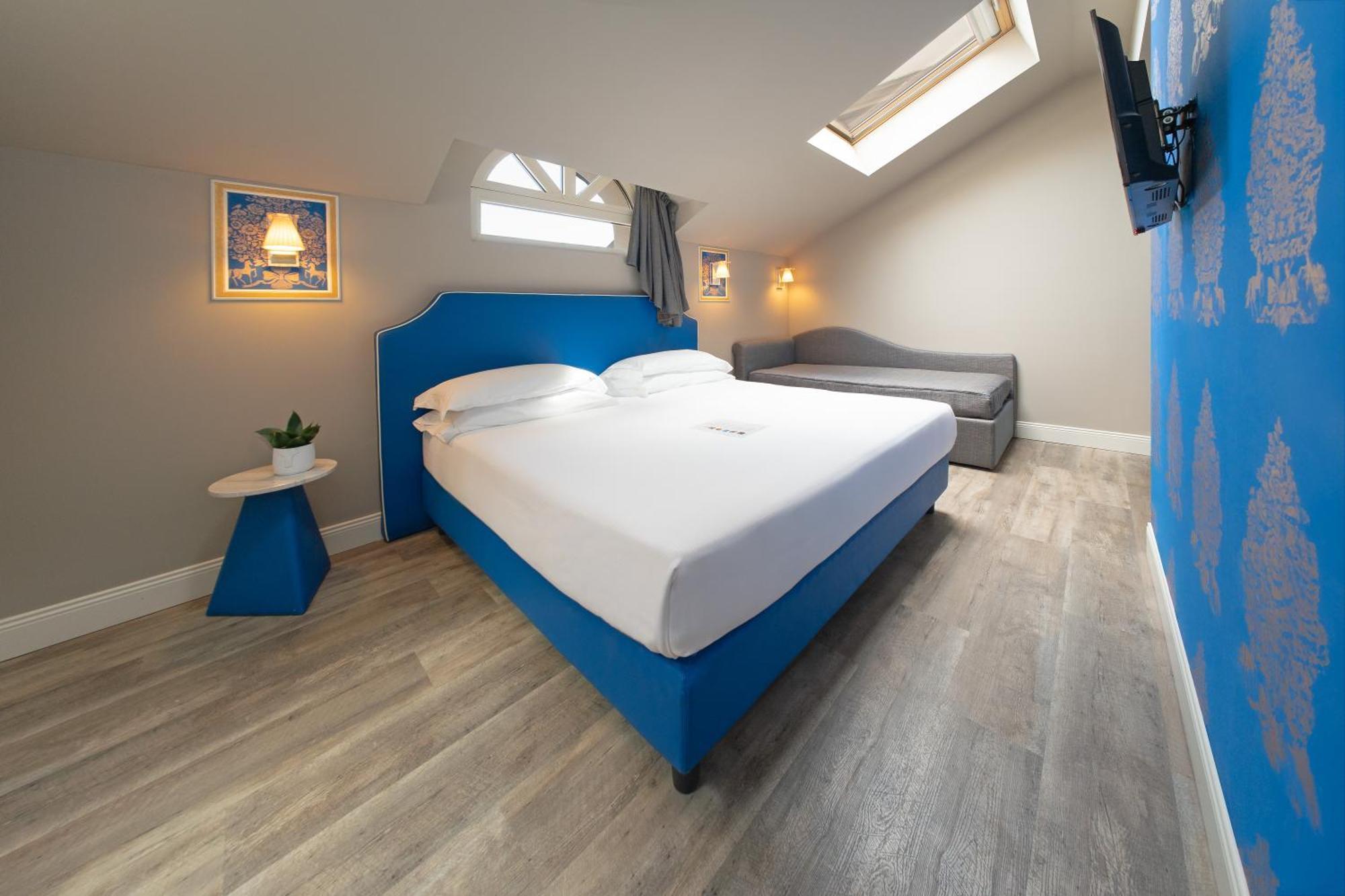 Hotel Al Campanile - Luxury Suites & Apartments Baveno Esterno foto