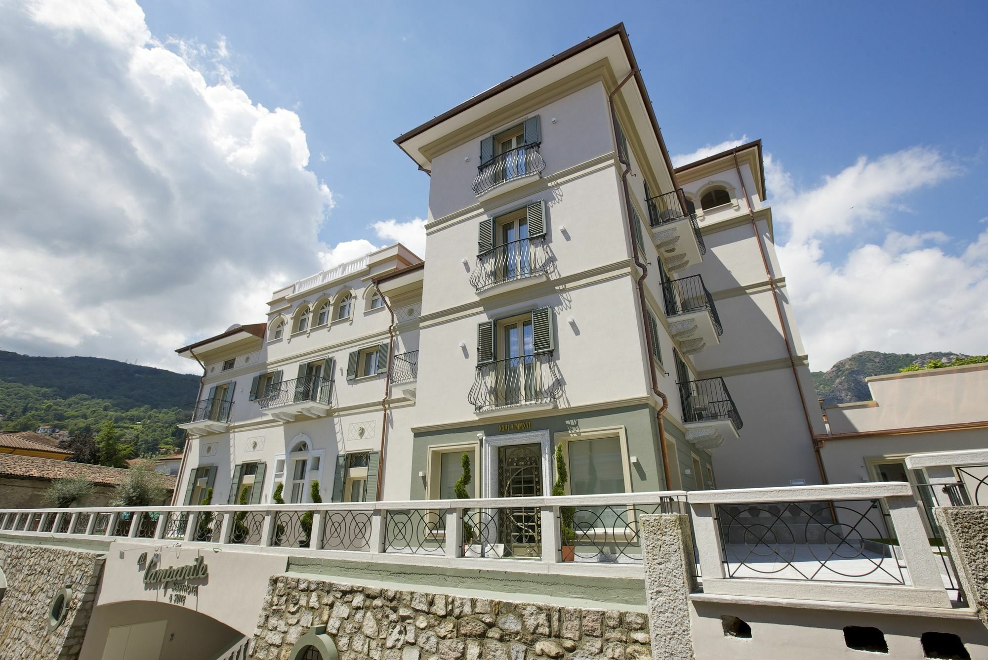 Hotel Al Campanile - Luxury Suites & Apartments Baveno Esterno foto